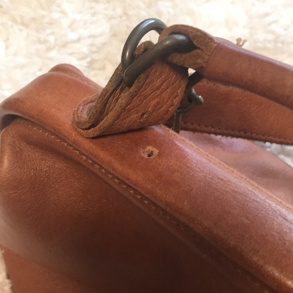 MO&CO Doctor’s Bag Convertible Satchel Crossbody - Picture 7 of 8